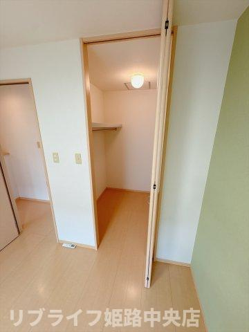 グレイスフルの収納|大容量のウォークインクローゼット