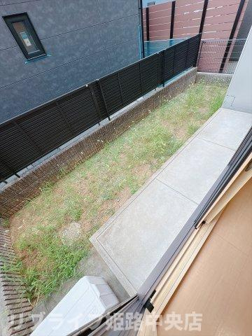 グレイスフルの庭|戸建感覚で庭も使えます