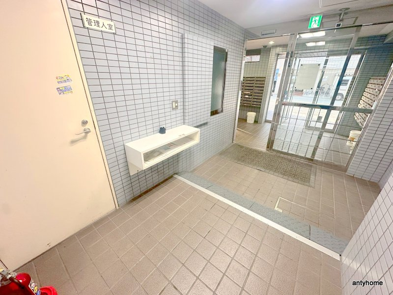 大国町池田マンションのロビー