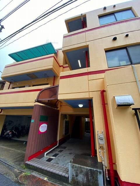 プラーズ南池袋の外観