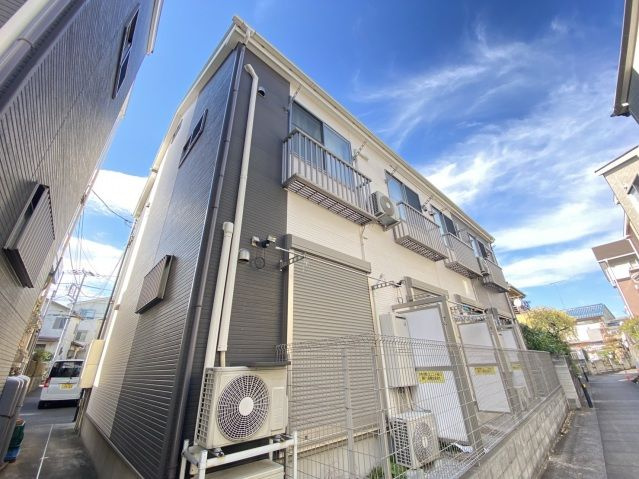 ＢｅｓｔＳｔａｇｅＧａｒｄｅｎ鶴瀬東の外観