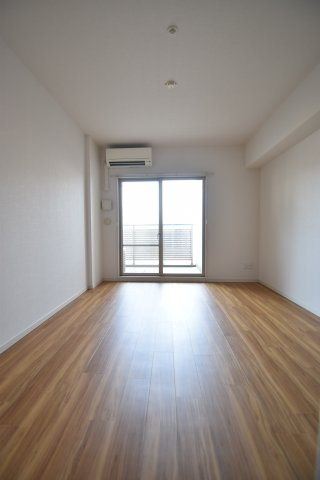大阪市城東区鴫野西２丁目の賃貸マンションの居間・リビング