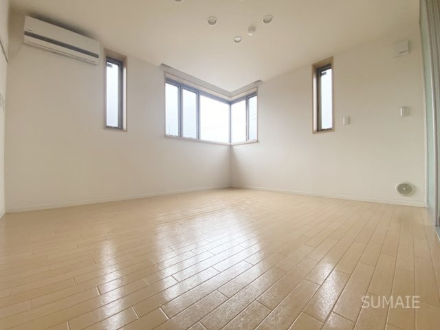 ラディーチェBの寝室|使いやすい洋室タイプ！