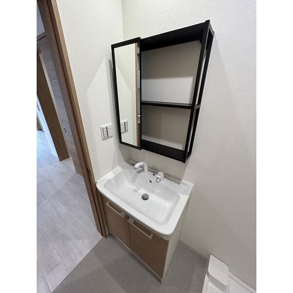maison blancheの洗面所