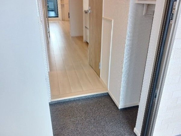 ザ　ルミナス　トキワの玄関