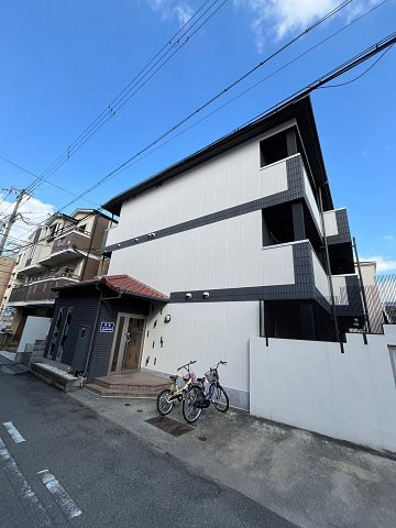 尼崎市南竹谷町１丁目のアパートの外観