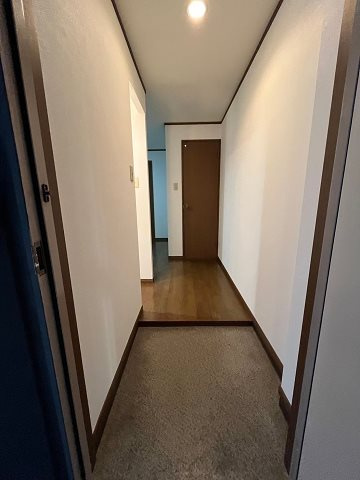 尼崎市南竹谷町１丁目のアパートの玄関
