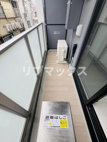 【バルコニー】