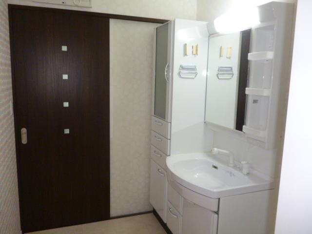 東大阪市菱江　貸家の洗面所
