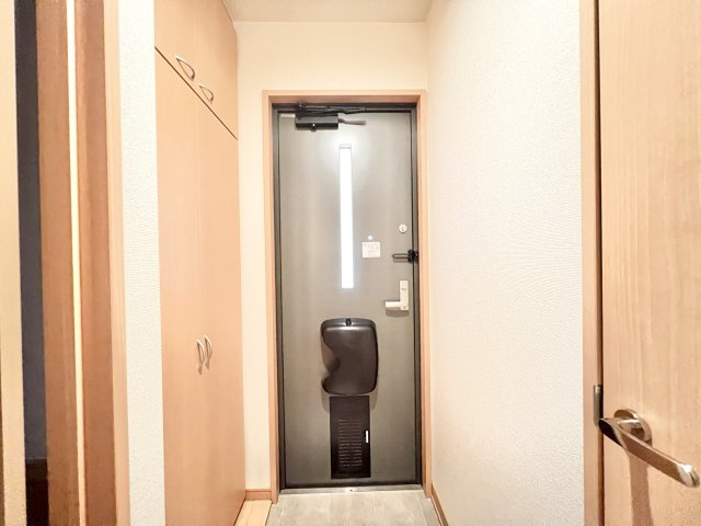 ロジュマンマエバラCの玄関|シンプルで使いやすい玄関です