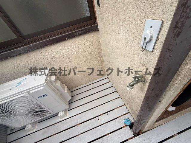 楠根南町テラスハウス　賃貸の設備|洗濯機置場です