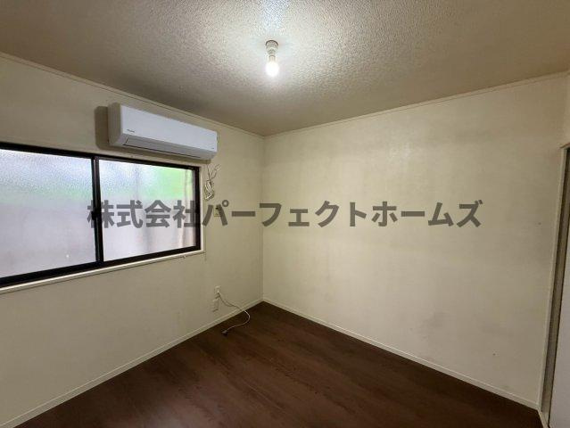 楠根南町テラスハウス　賃貸の洋室|スタンダードな洋室です