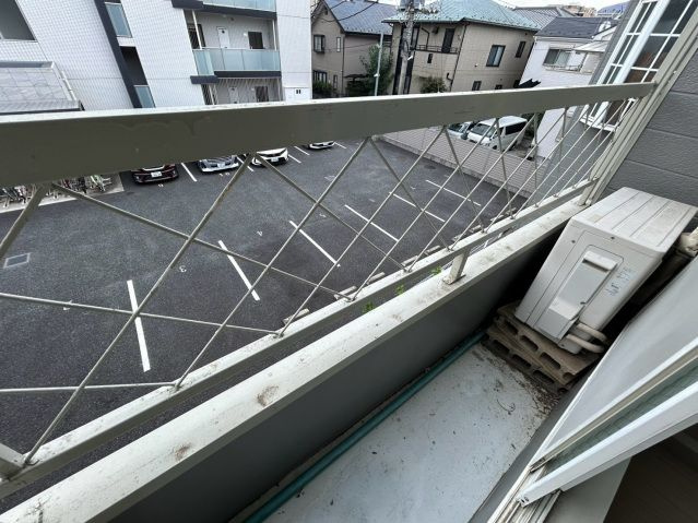 ペアパレス柳瀬川Ｂ棟のバルコニー
