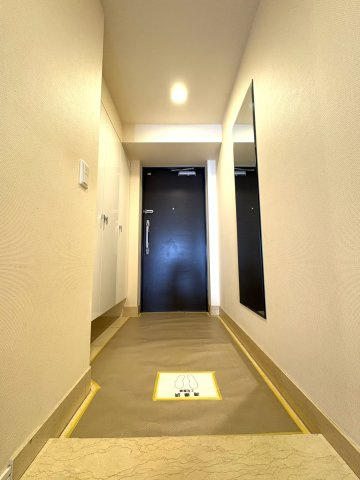 Everyday Shonan. 窓の向こうが、湘南になる。の玄関