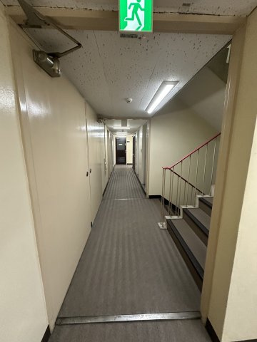 リアライズ谷町ビルのロビー