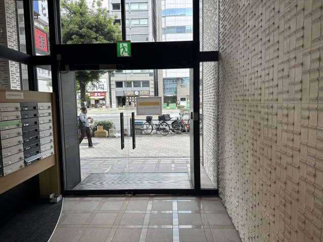 リアライズ谷町ビルのロビー