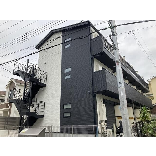 アザーレ・ターコイズの外観