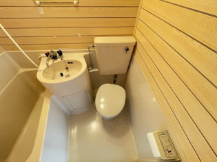 浴室内にトイレあり