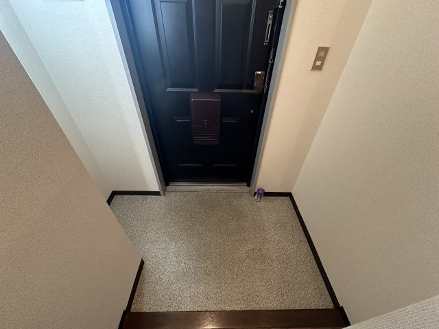 セレクト山之手の玄関