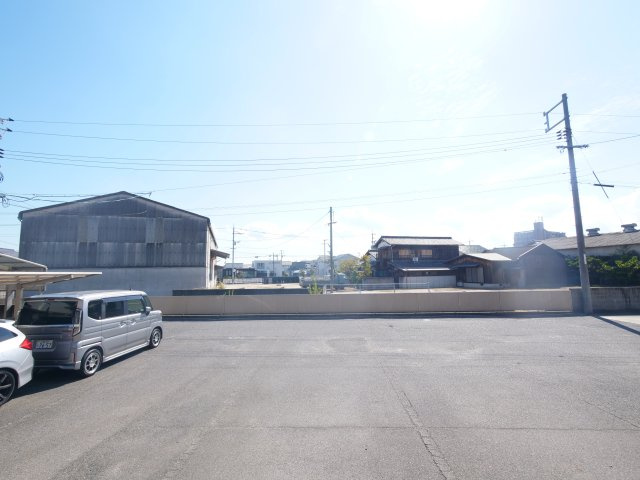 キャンバス早島の駐車場