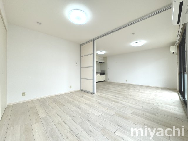 レジデンス矢三　Bの内装