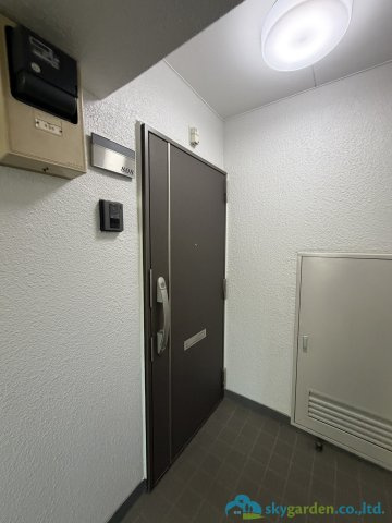 サニープラザ平塚の玄関
