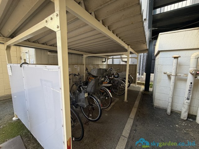 サニープラザ平塚の駐輪場