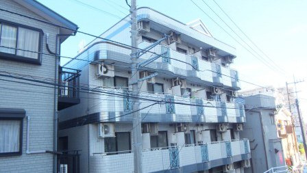 ハートハウス原木中山の外観|２路線利用可能です。
