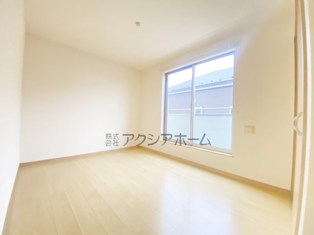 入間市久保稲荷5丁目　中古一戸建　～北西角地～の子供部屋|2階　洋室　6.0帖
