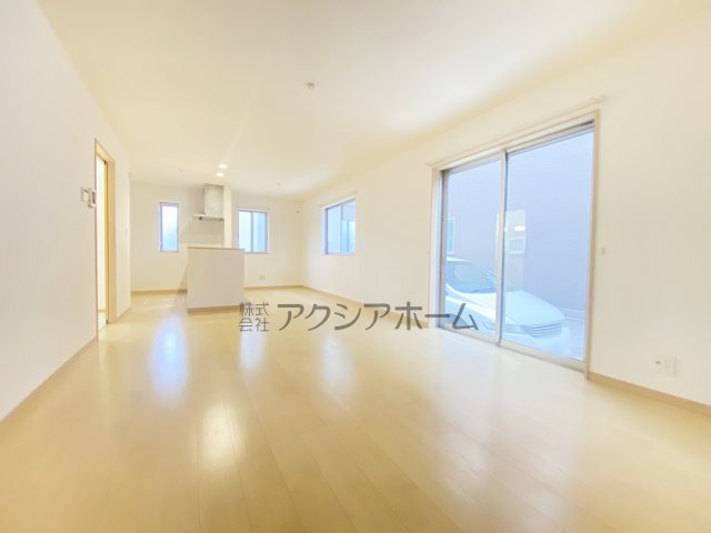 入間市久保稲荷5丁目　中古一戸建　～北西角地～の居間・リビング