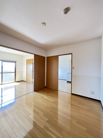 スカイマンションＣの洋室|イメージ302号室の写真