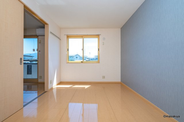 エスポワール富竹の洋室