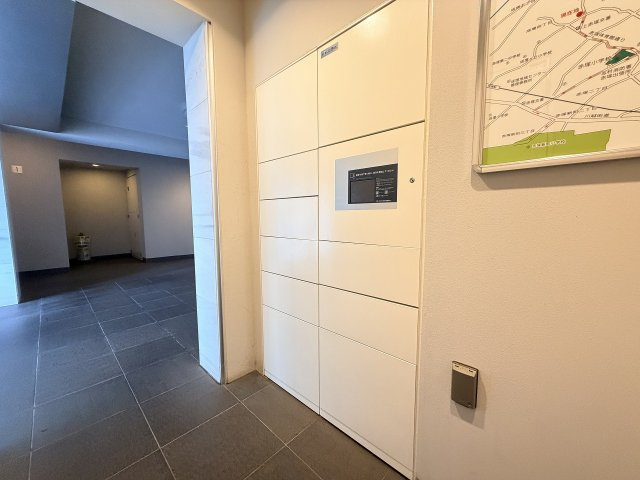 【設備】 | ウィンシティ成増（成増店） | 対面不要で荷物をスムーズに受け取れる宅配ボックス設置。防犯面やプライバシーに配慮し、在宅中も手が離せない時に便利。時間を有効に使える快適な住まいです。