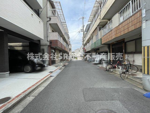 俊徳町5丁目中古戸建の前面道路含む現地写真|弊社は中古戸建のご紹介、その後のリフォームのご提案、
賃貸物件のご紹介、すべてご対応可能です。
お客様にあったプランをご提案致します。
まずはお問合せ下さいませ。
