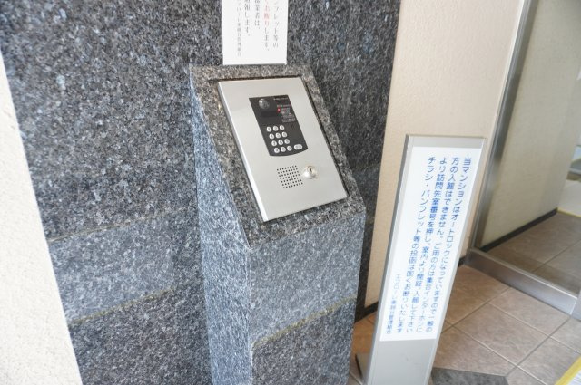 エフローレ東越谷市役所前中央通りの防犯設備|オートロック