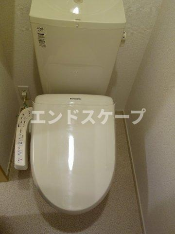 ブロッサムガーデンのトイレ|高崎、前橋のお部屋探しはエンドスケープまで！お客様の理想お聞かせ下さい♪
