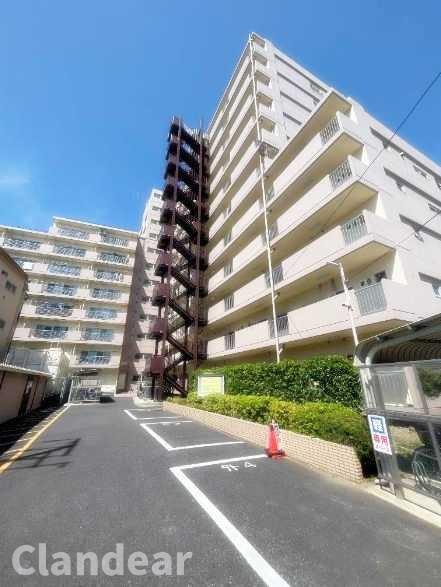 プレジデント中川の外観|エリアに精通したスタッフがあなたにぴったりのお家を紹介！お客さま目線で対応させていただきます。安心してご相談下さい