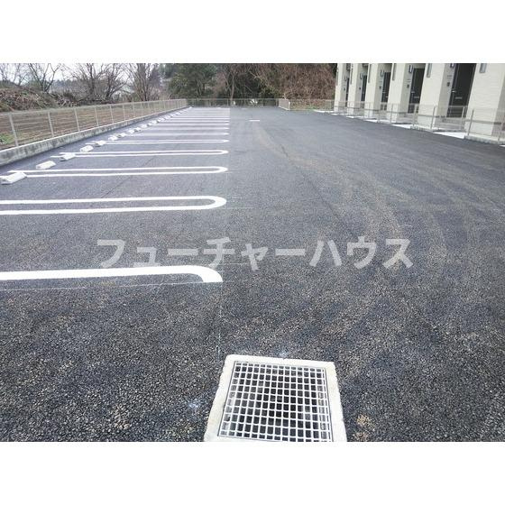 Colsolare（コル・ソラーレ）の駐車場
