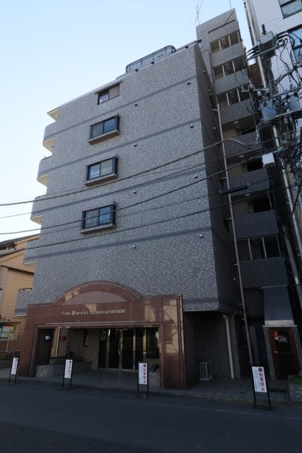 ライオンズマンション生麦南の外観