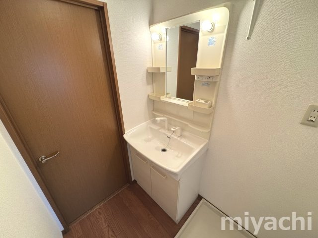 クウラージュ　Cの洗面所