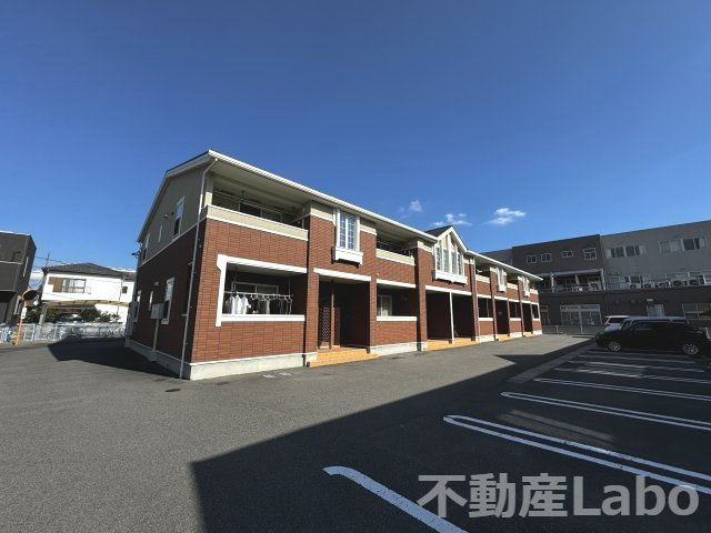 徳島市南沖洲５丁目のアパートの駐車場