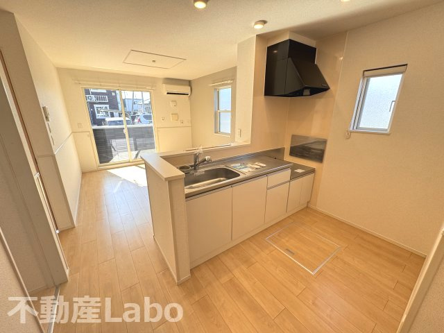 徳島市南沖洲５丁目のアパートのキッチン