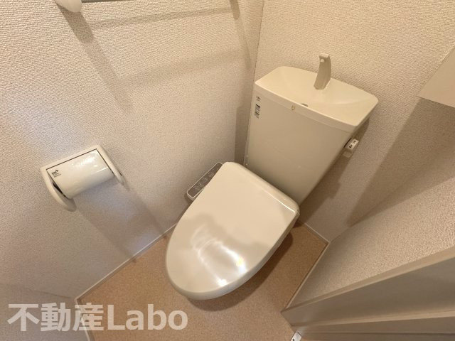 徳島市南沖洲５丁目のアパートのトイレ