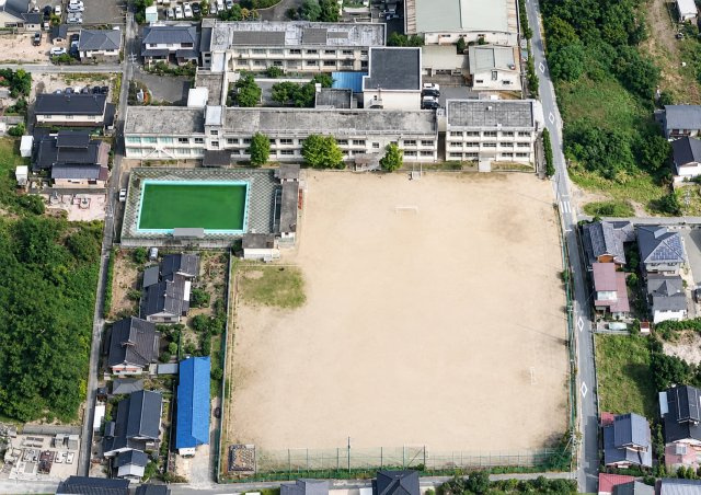 富益町中古戸建【Q】の周辺|弓ヶ浜小学校まで徒歩約6分の距離になります。