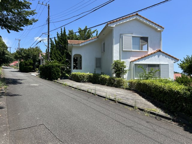 下田市　碁石が浜分譲地の前面道路含む現地写真