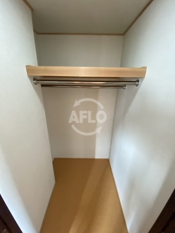 ビバーチェ鷺洲の収納|ビバーチェ鷺洲　ウォークインクローゼット