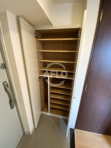 ビバーチェ鷺洲の収納|ビバーチェ鷺洲　下駄箱