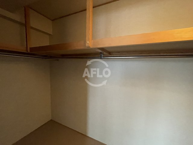 ビバーチェ鷺洲の収納|ビバーチェ鷺洲　ウォークインクローゼット