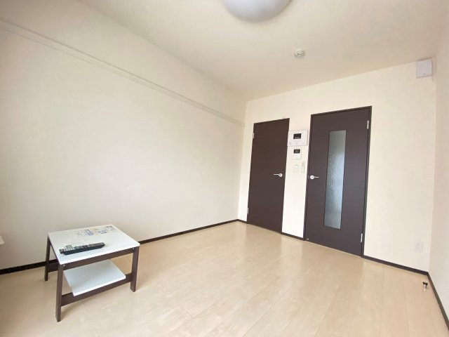 クレイノＣＯＭＦＯＲＴ　Ｓの居間・リビング