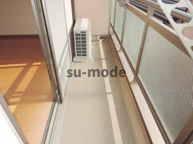 パーシモン茨木のバルコニー